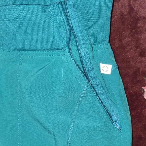 🥳Teal Scrub Set - Picture 6 of 7